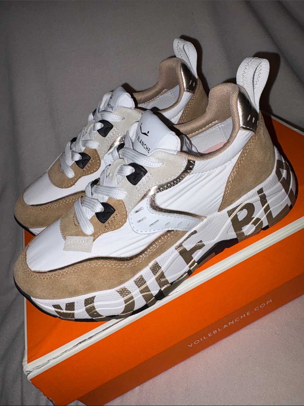 NWT VOILE BLANCHE CLUB105 Suede and Nylon Sneaker in Caramel - White - Picture 12 of 14